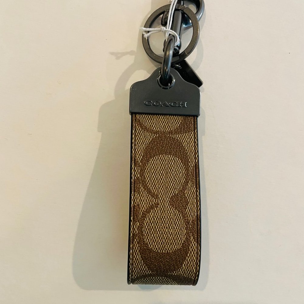 COACH CJ748 LOOP khaki, brown, SNAP VALET KEY FOB RING CHARM